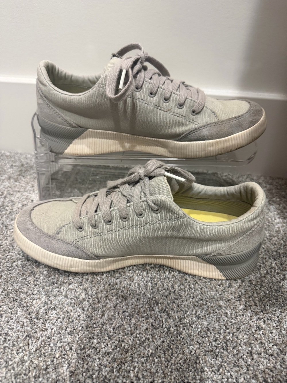 Women’s Sorel Low-Top Canvas Sneaker in Light Gray